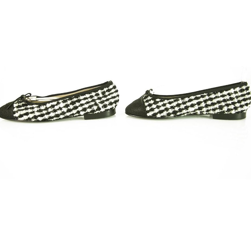 RARE CHANEL Black &White Houndstooth tweed  ballet flats stingray skin CC $1,500 - Picture 7 of 9